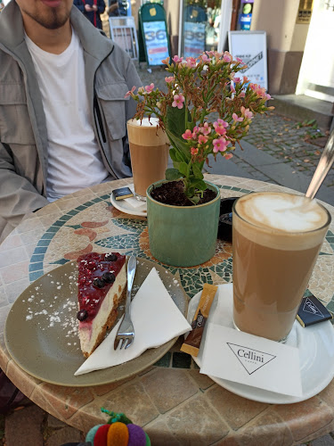 Comentarii opinii despre Cafe 48