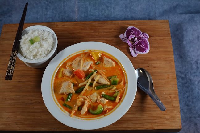 Comentarii opinii despre Min`s Cooking Thai Takeaway