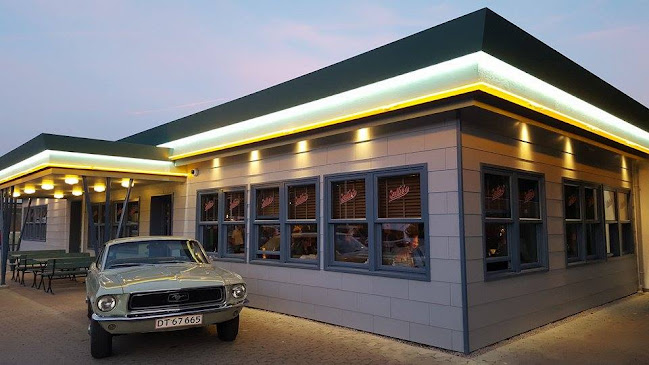 Sallie’s Restaurant & Snack Bar - Albertslund