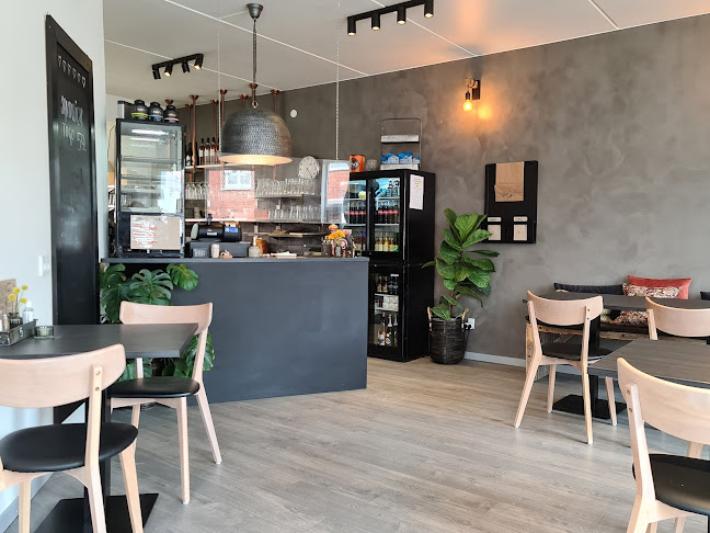 Comentarii opinii despre Karma Café & To Go