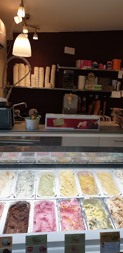 Opinii despre Madsens Is-Café în Birkerød - Gastronomi og hotelvirksomhed