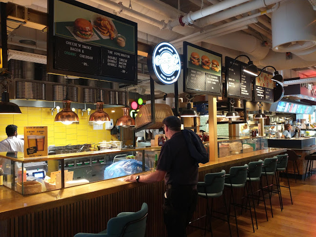 Opinii despre Cocks & Cows Tivoli Food Hall în Indre By - Gastronomi og hotelvirksomhed