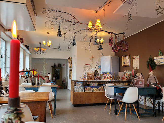 Fru Geest - Café & Upstairs