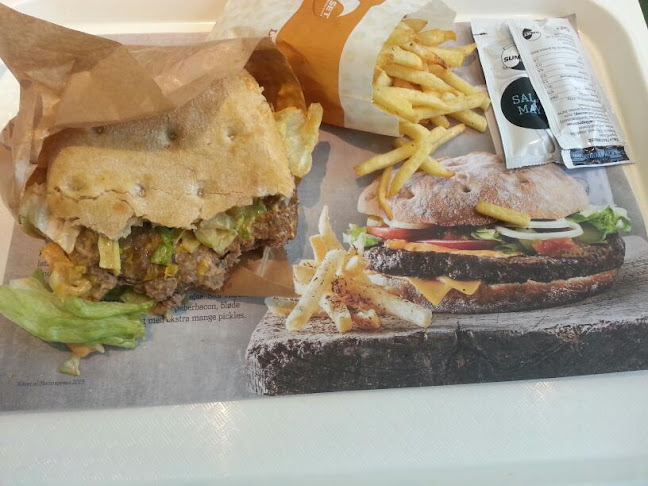 Comentarii opinii despre Sunset Boulevard