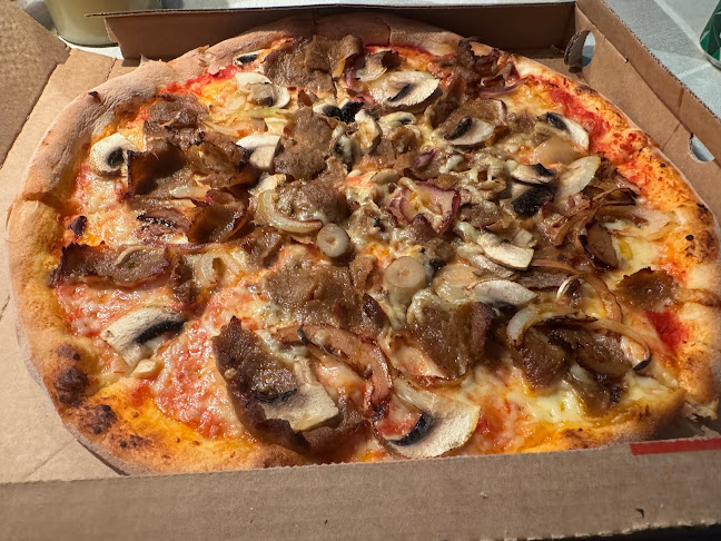 Opinii despre Stensved Grill & Pizza în Stensved - Gastronomi og hotelvirksomhed