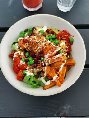 Comentarii opinii despre OM Café