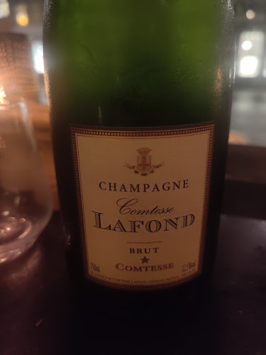 R vinbar - Gastronomi og hotelvirksomhed