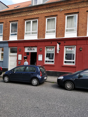 Opinii despre Den Røde Rubin în Slagelse - Gastronomi og hotelvirksomhed