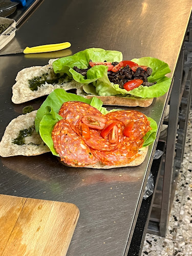 Comentarii opinii despre Madhuset