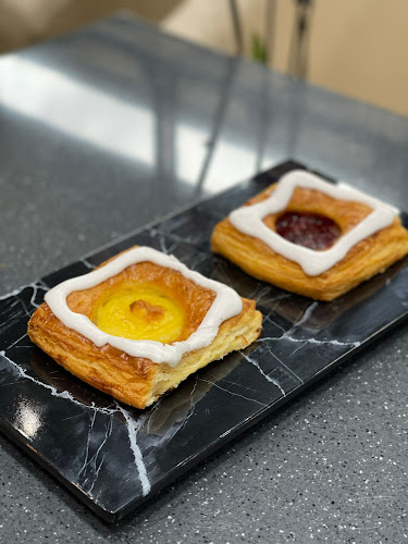 Opinii despre Valhøjs bageri & café în Rødovre - Gastronomi og hotelvirksomhed