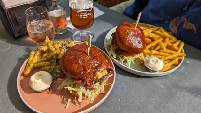 Lazy Dog - Gastronomi og hotelvirksomhed