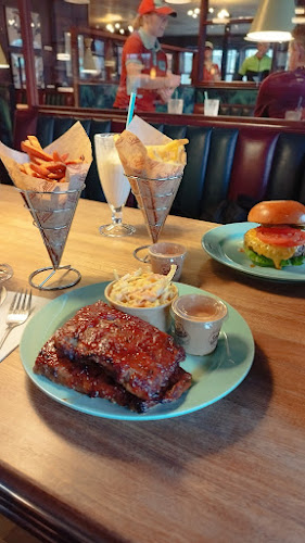 Sallie’s Restaurant & Snack Bar - Albertslund