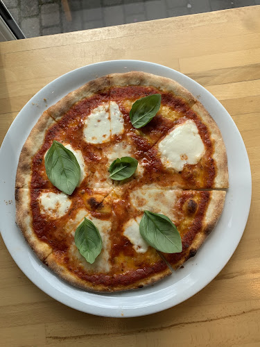 Opinii despre Køges Pizza Pit în Køge - Gastronomi og hotelvirksomhed