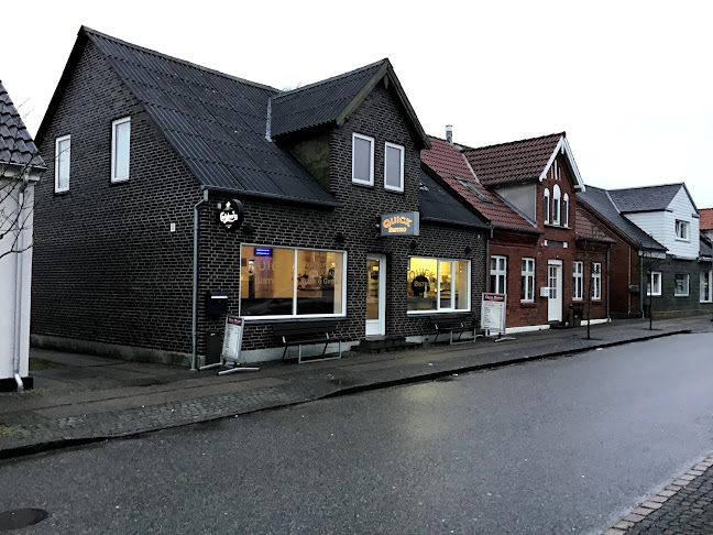 Comentarii opinii despre Quick Bistro v/Helal N Hassan