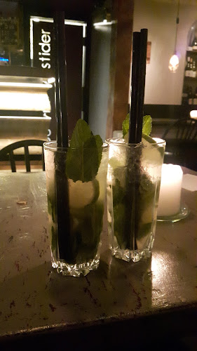 Opinii despre Co-ma De Fire Årstider în København - Gastronomi og hotelvirksomhed