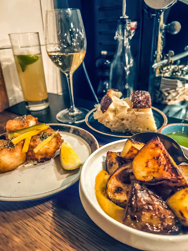 Opinii despre Toto Vin & Spisebar în København - Gastronomi og hotelvirksomhed