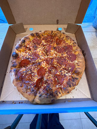 Opinii despre Domino's Pizza Kastrup în Kastrup - Gastronomi og hotelvirksomhed