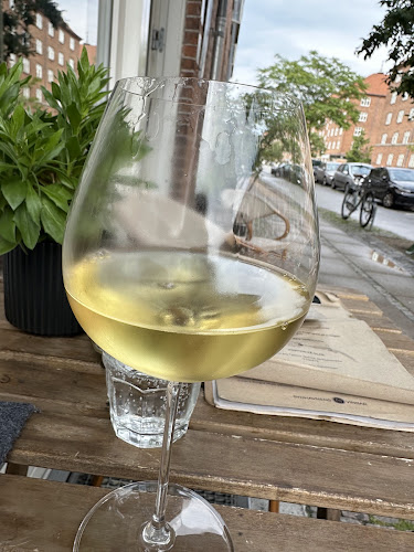 Opinii despre Sydhavnens Vinbar în København - Gastronomi og hotelvirksomhed