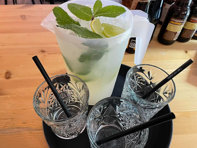 Comentarii opinii despre Cafe Iglo