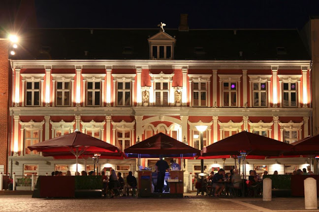 Dronning Louise - Gastronomi og hotelvirksomhed
