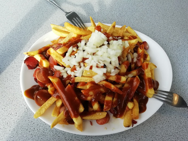 Opinii despre Steffs Place în Kjellerup - Gastronomi og hotelvirksomhed