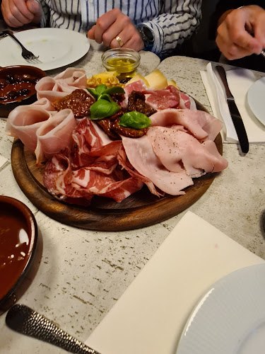 Comentarii opinii despre PUBLIC