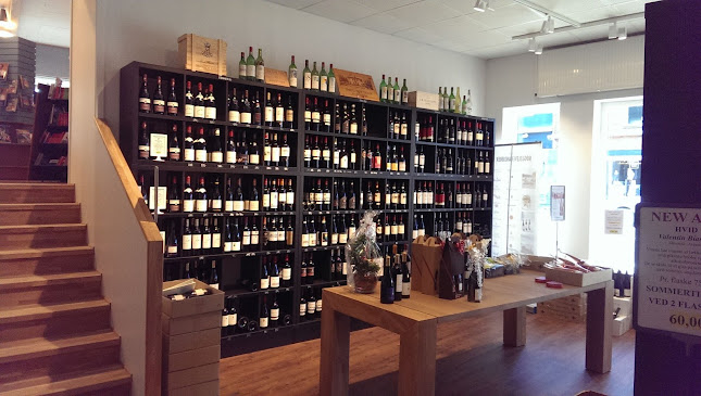 Opinii despre Vild med vin Rønde în Rønde - Gastronomi og hotelvirksomhed