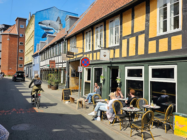 Comentarii opinii despre Bill's Coffee