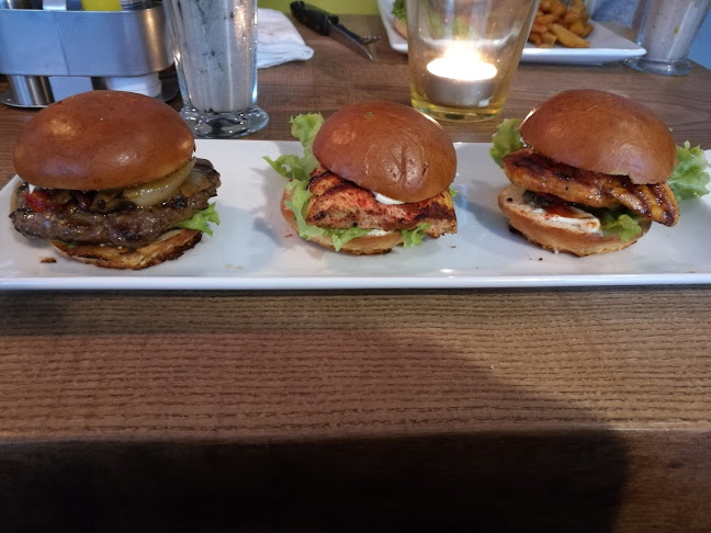 Comentarii opinii despre Shakedown Burgers & Shakes