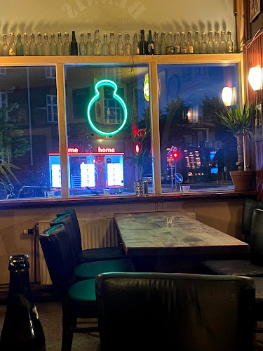 Benni's Bar - Gastronomi og hotelvirksomhed