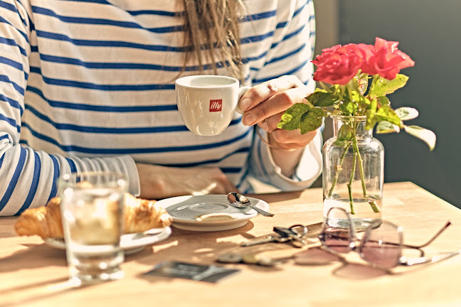 Chez Désirée // Café & Bar à Vin - Odense