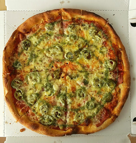 Opinii despre Marxins Pizza & Steak v/Gholam Hossein Pouraskari în Egå - Gastronomi og hotelvirksomhed