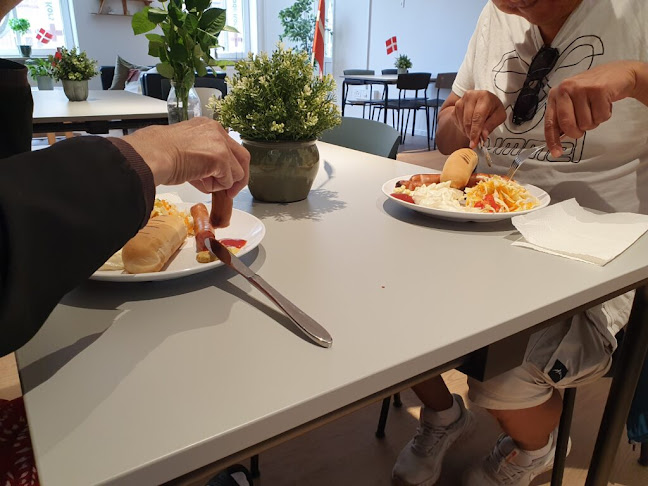 Comentarii opinii despre Kirkens Korshærs Varmestue Bolbro