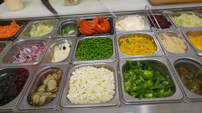 Opinii despre Husum Chicken & Sandwich în København - Gastronomi og hotelvirksomhed