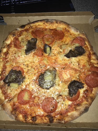 Luciano Pizza - Gastronomi og hotelvirksomhed