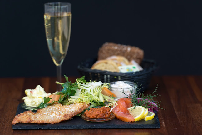 Opinii despre Cafe Kræmmerhuset în Ebeltoft - Gastronomi og hotelvirksomhed