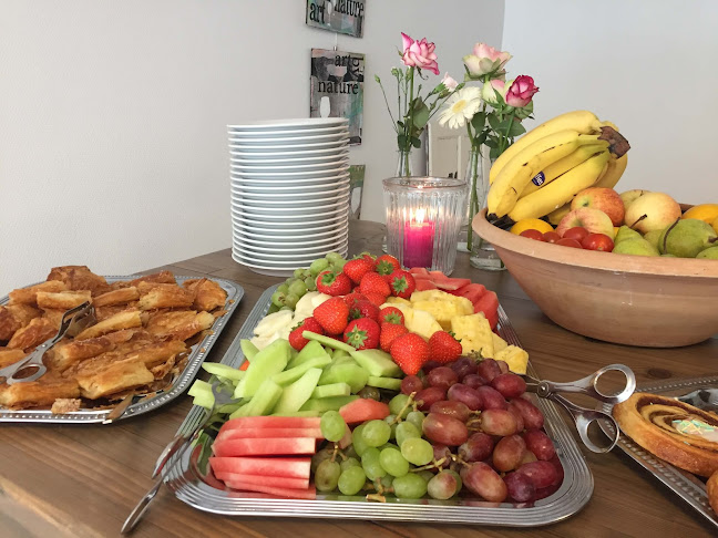 Comentarii opinii despre Helles Madunivers