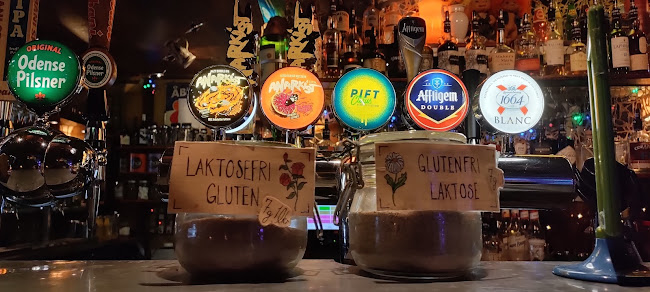 Polşeum - Den smagløse café - Gastronomi og hotelvirksomhed