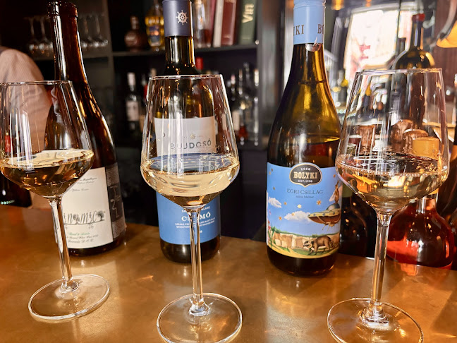 not your USUAL wine bar - Gastronomi og hotelvirksomhed