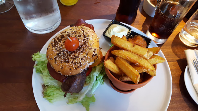 Opinii despre Restaurant Svanelunden în Hjørring - Gastronomi og hotelvirksomhed