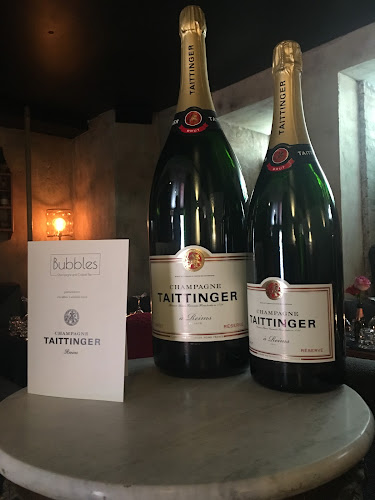 Comentarii opinii despre Bubbles Bar