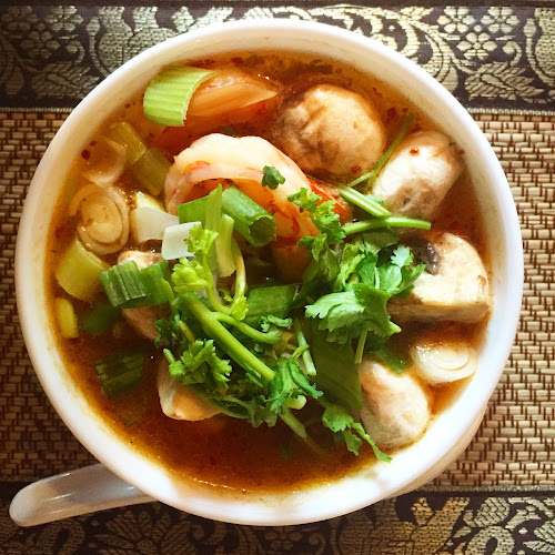 Porn Sak - Gastronomi og hotelvirksomhed