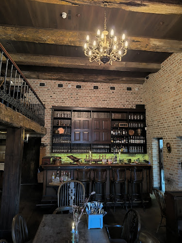 Von Lügenhals - Gastronomi og hotelvirksomhed