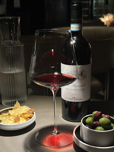 Opinii despre Jysk Vin Vinbar în Aarhus - Gastronomi og hotelvirksomhed