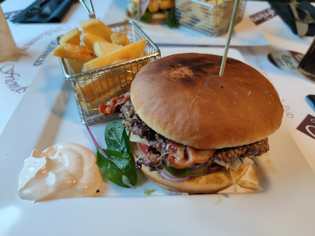 Café & Restaurant Friends - Gastronomi og hotelvirksomhed