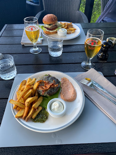 Syrenvej 2, 9370 Hals