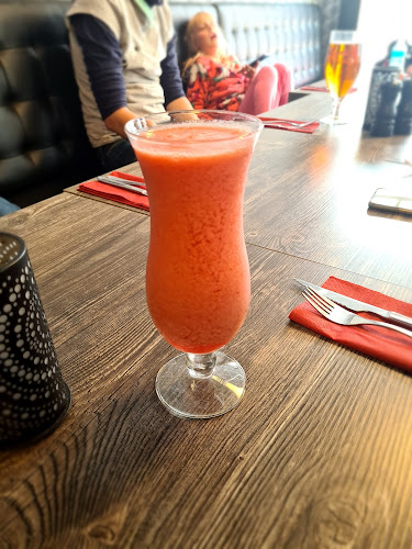 Café Rendezvous Pizza & Steak House - Gastronomi og hotelvirksomhed