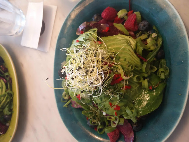 Comentarii opinii despre Cafe Flora