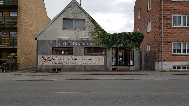 Palæ Dineren - Gastronomi og hotelvirksomhed