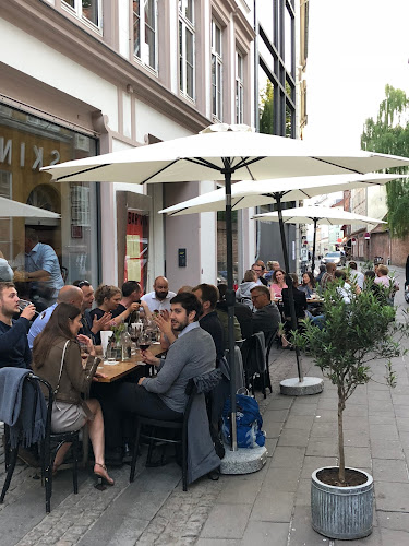 Bar'Vin - Gastronomi og hotelvirksomhed